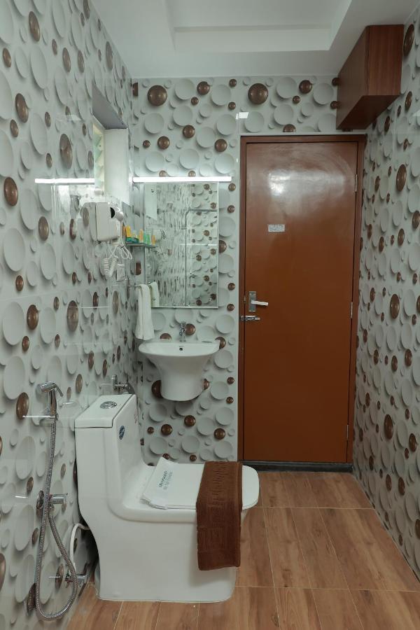 Delano Residency Hotel Kaliyal Exterior photo